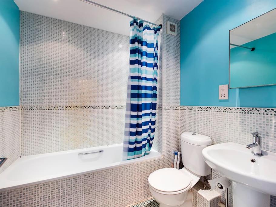 Luxury Apartment Cheltenham Bagian luar foto